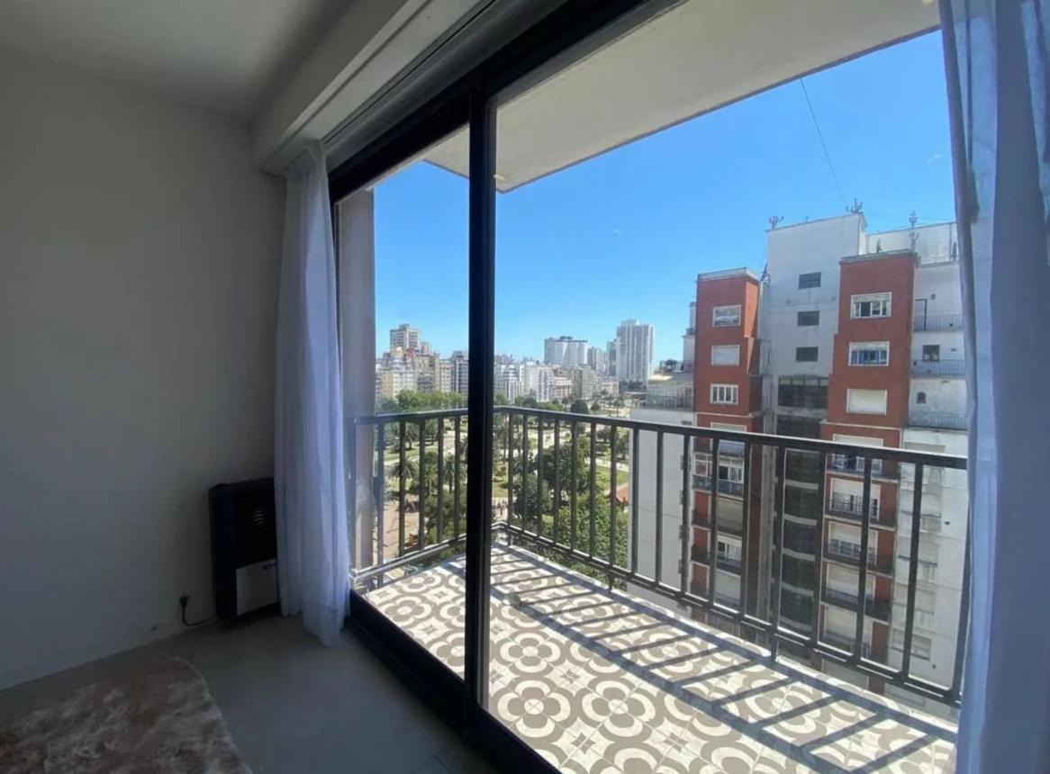 Dos Ambientes Plaza Colon Con Espacio Cochera Apartamento