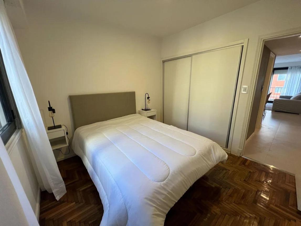 Dos Ambientes Plaza Colon Con Espacio Cochera Apartment *